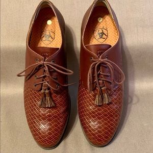 11B (M) Ariat Brown Woven Women’s Leather Oxford